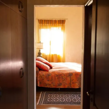 Hébergement de vacances Lavanda - Elegant 3br Retreat With Private Pool & Garden Polis