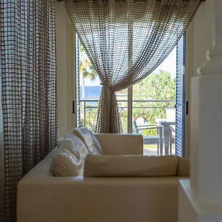 Lavanda - Elegant 3br Retreat With Private Pool & Garden *