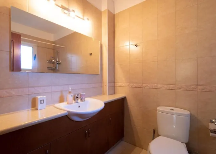 Lavanda - Elegant 3br Retreat With Private Pool & Garden Semesterbostad Polis