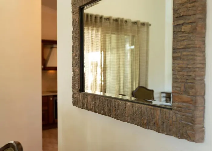 Lavanda - Elegant 3br Retreat With Private Pool & Garden Polis