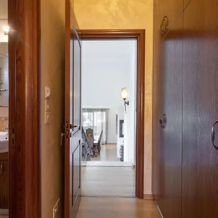 Lavanda - Elegant 3br Retreat With Private Pool & Garden 度假居 Polis